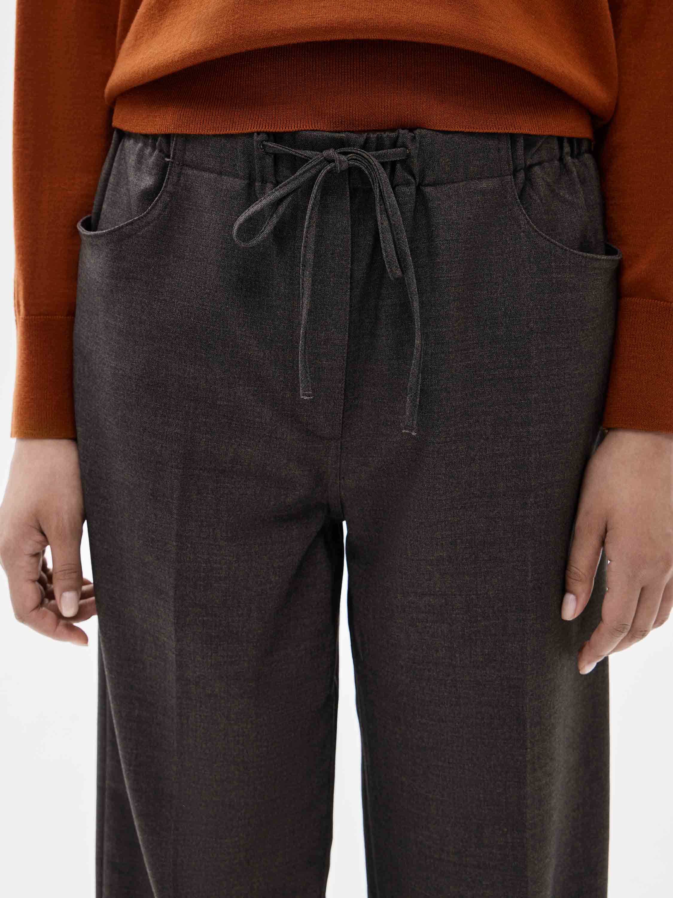 Брюки из костюмной ткани Брюки из костюмной ткани