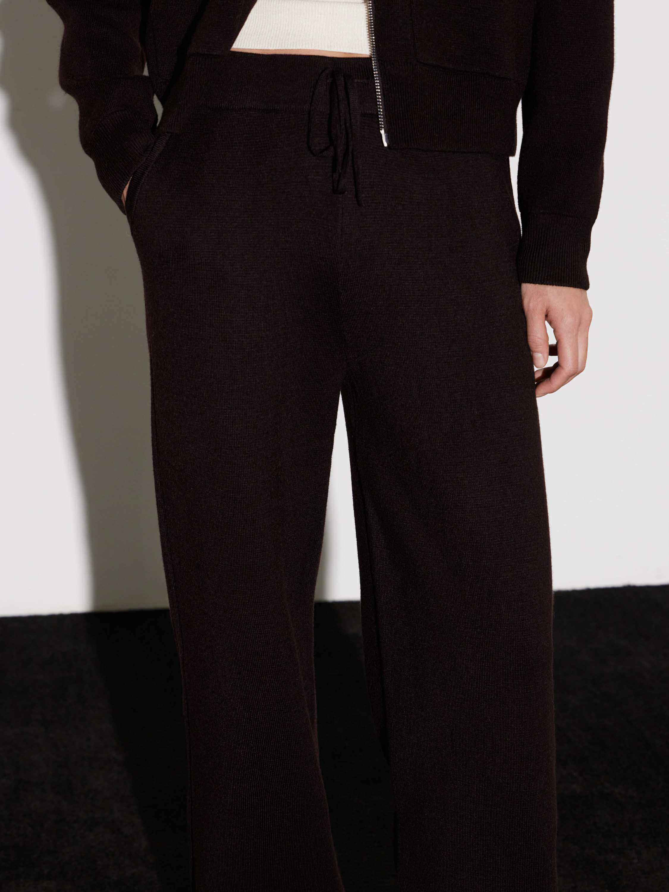 Брюки широкие из смесовой пряжи Брюки широкие из смесовой пряжи