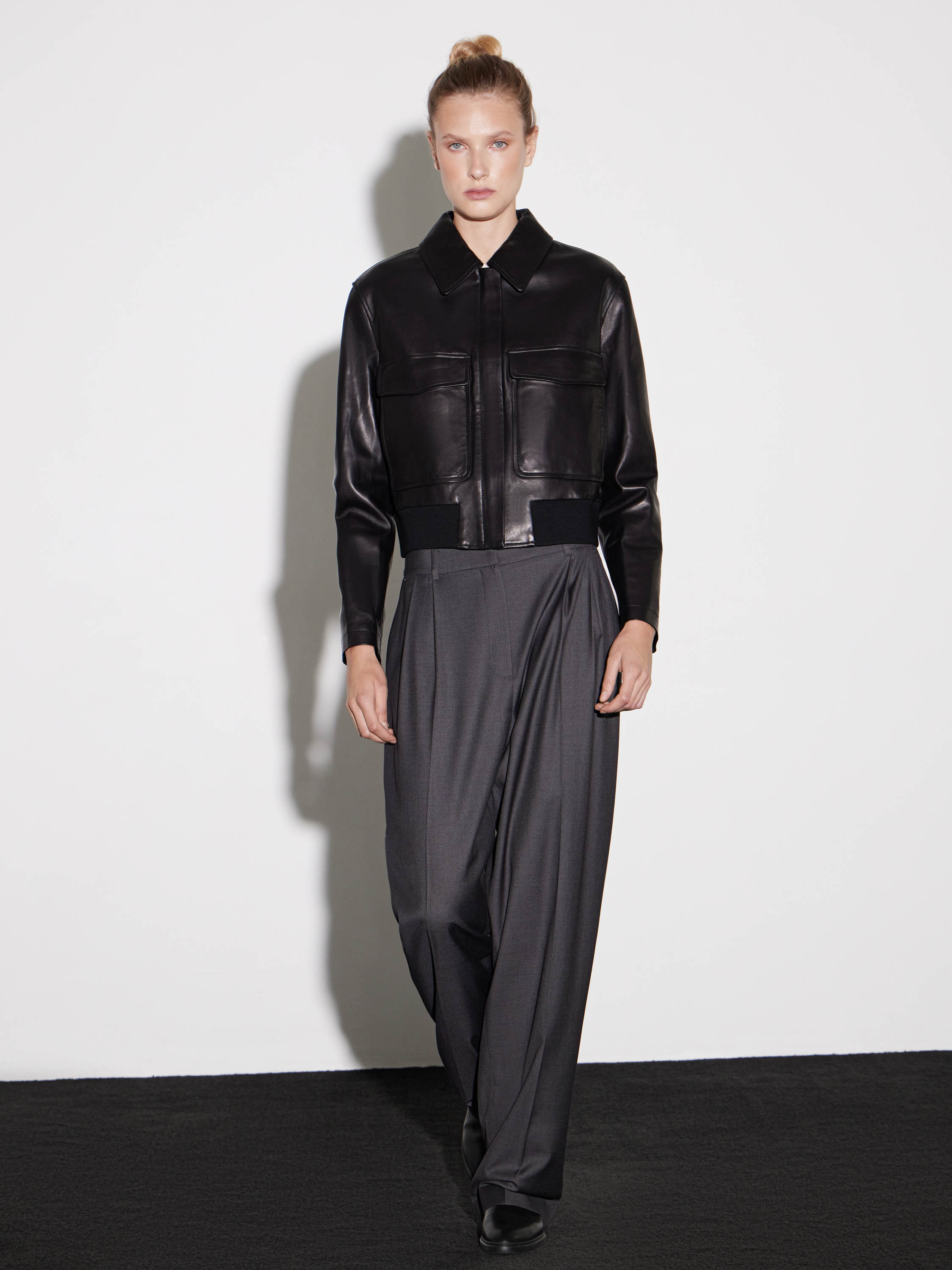 Куртка из кожи Куртка из кожи