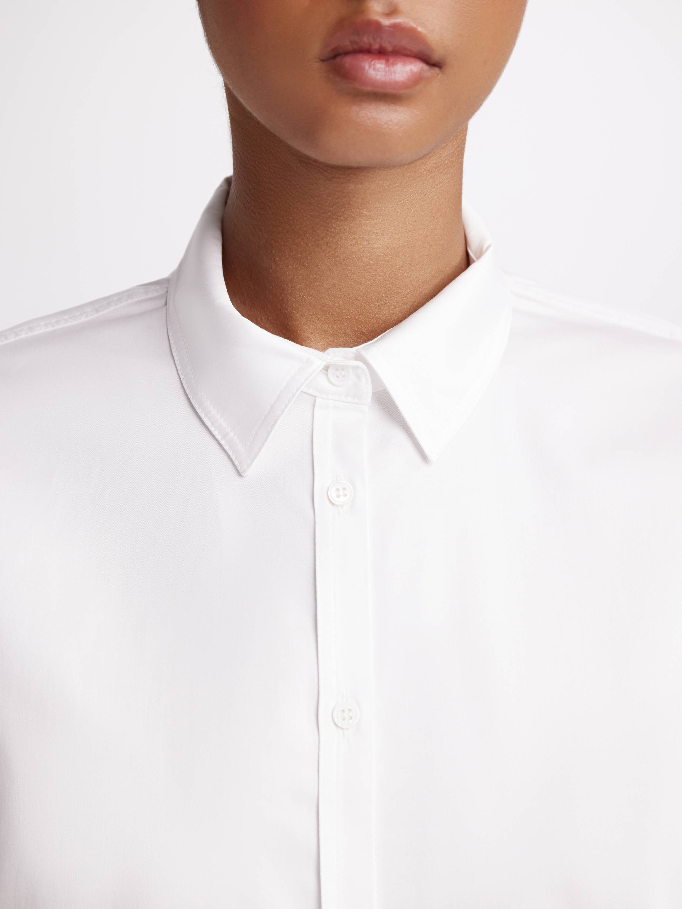 Рубашка классическая из 100% хлопка Рубашка классическая из 100% хлопка