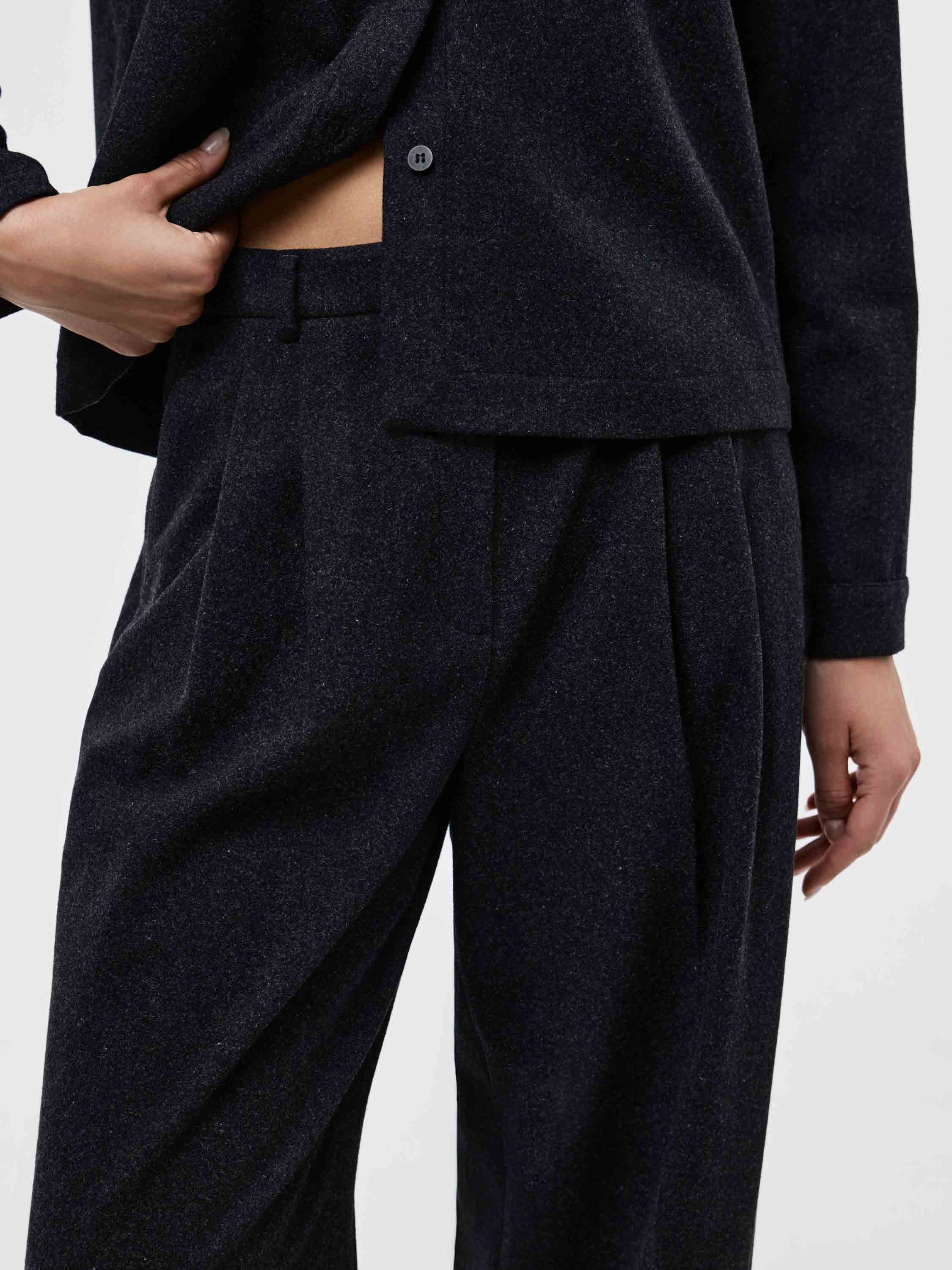 Брюки широкие из смесовой шерсти Брюки широкие из смесовой шерсти