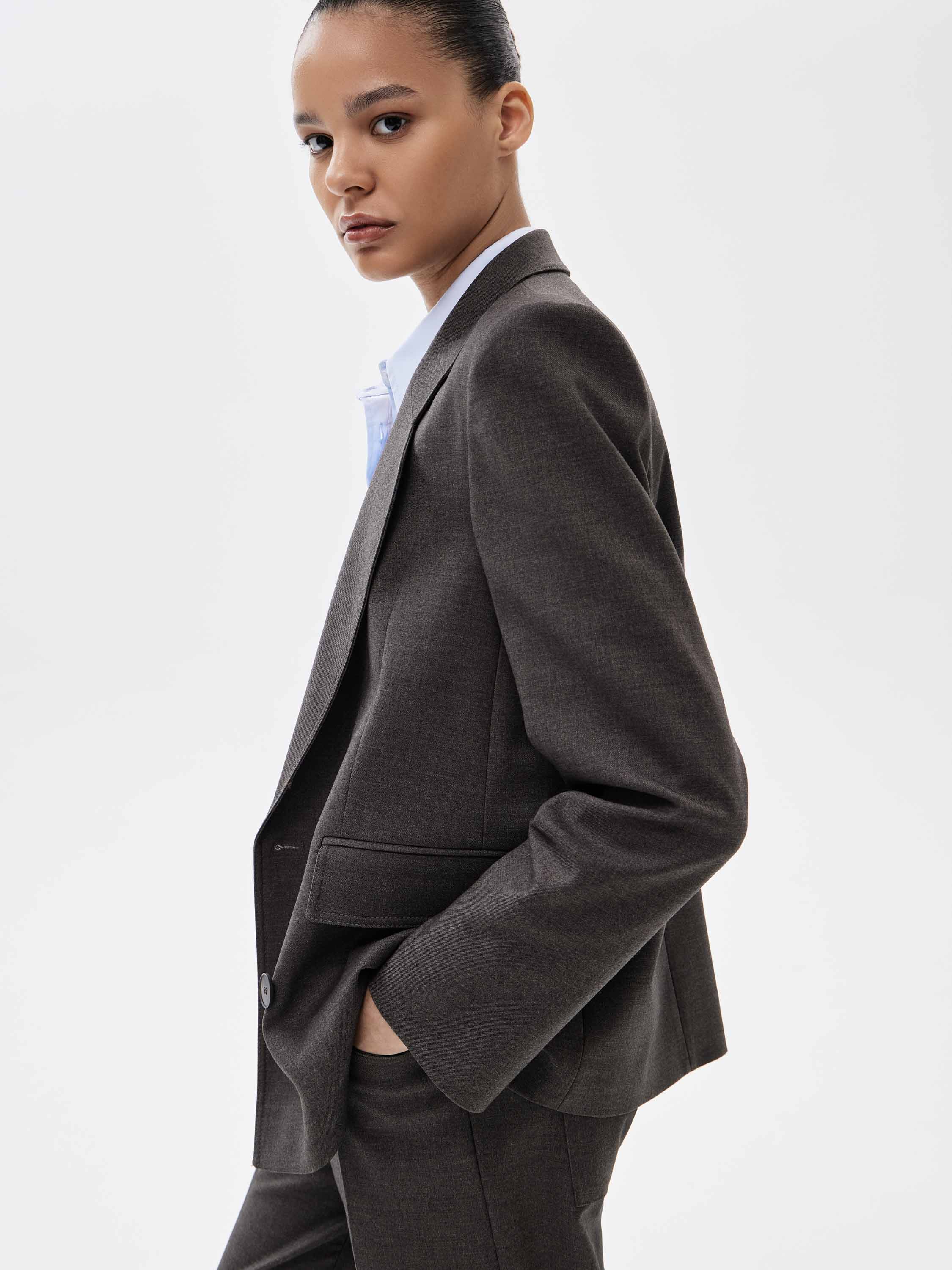 Жакет из костюмной ткани Жакет из костюмной ткани