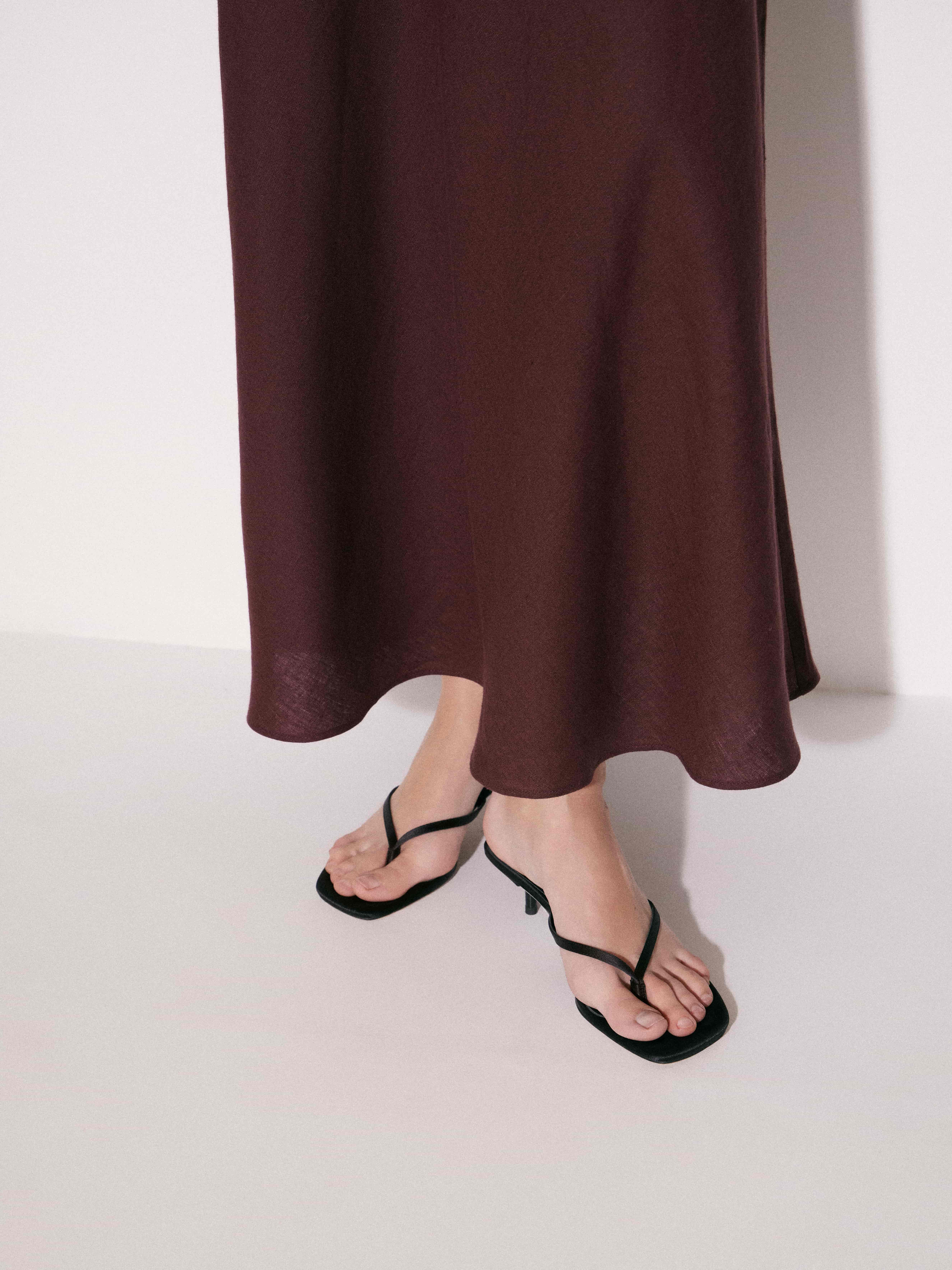 Босоножки из кожи и шелка Босоножки из кожи и шелка