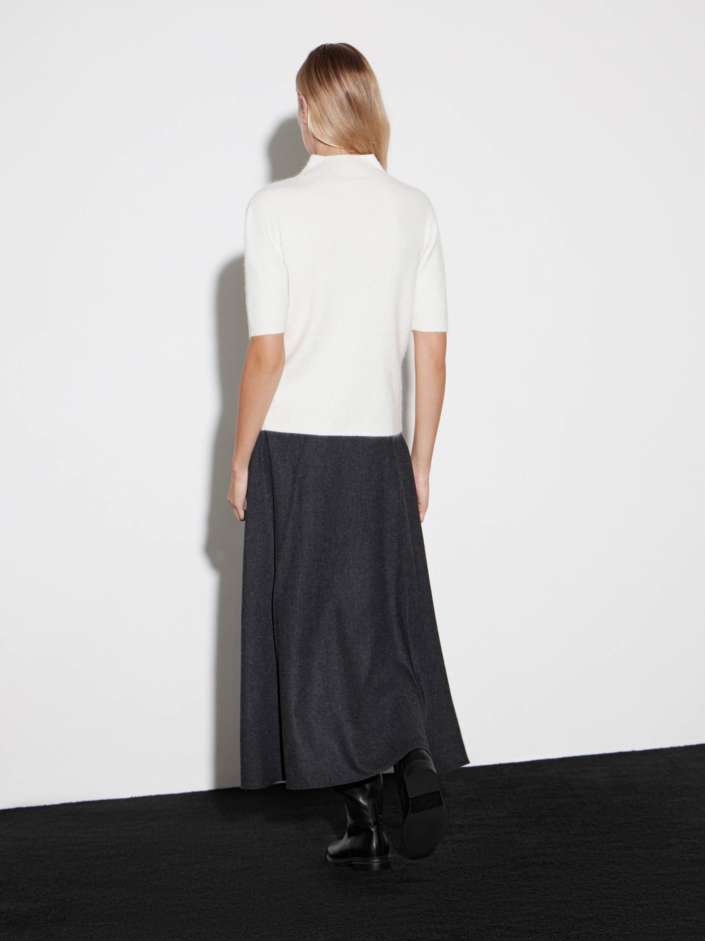 Водолазка из мягкой пряжи ангоры Водолазка из мягкой пряжи ангоры