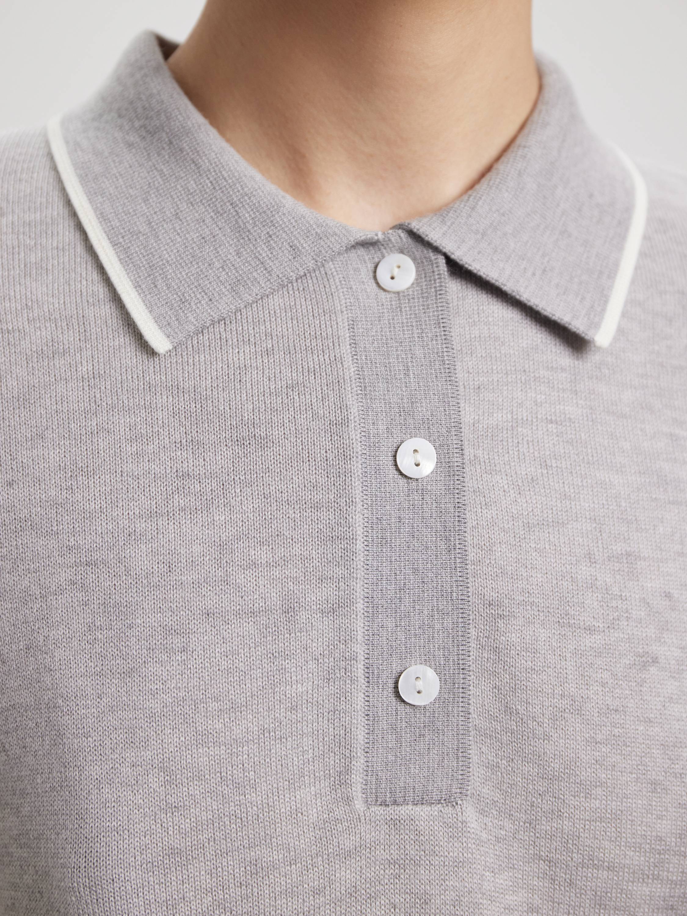 Трикотажное поло прямого силуэта Трикотажное поло прямого силуэта