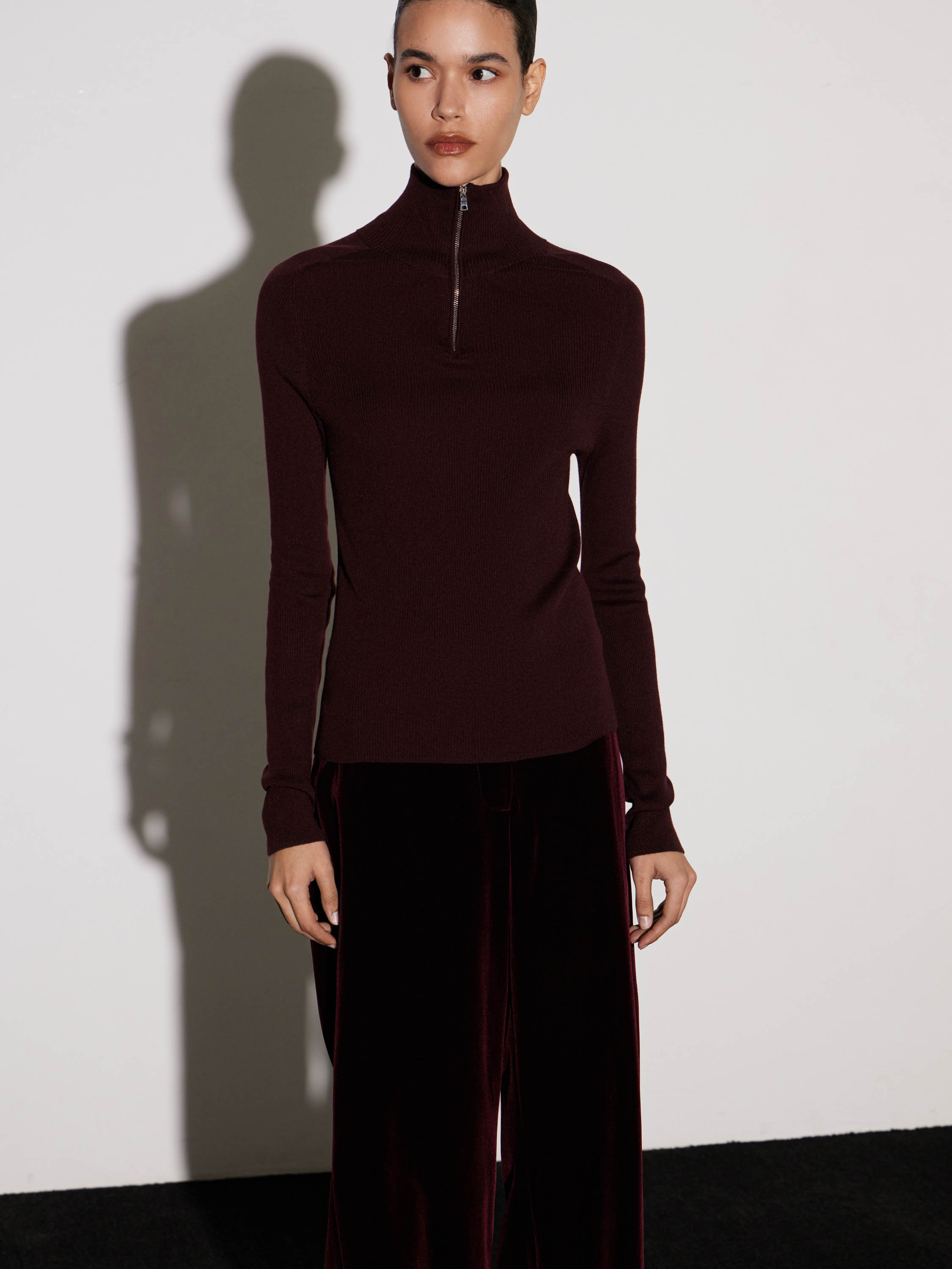 Джемпер с горлом на молнии Джемпер с горлом на молнии