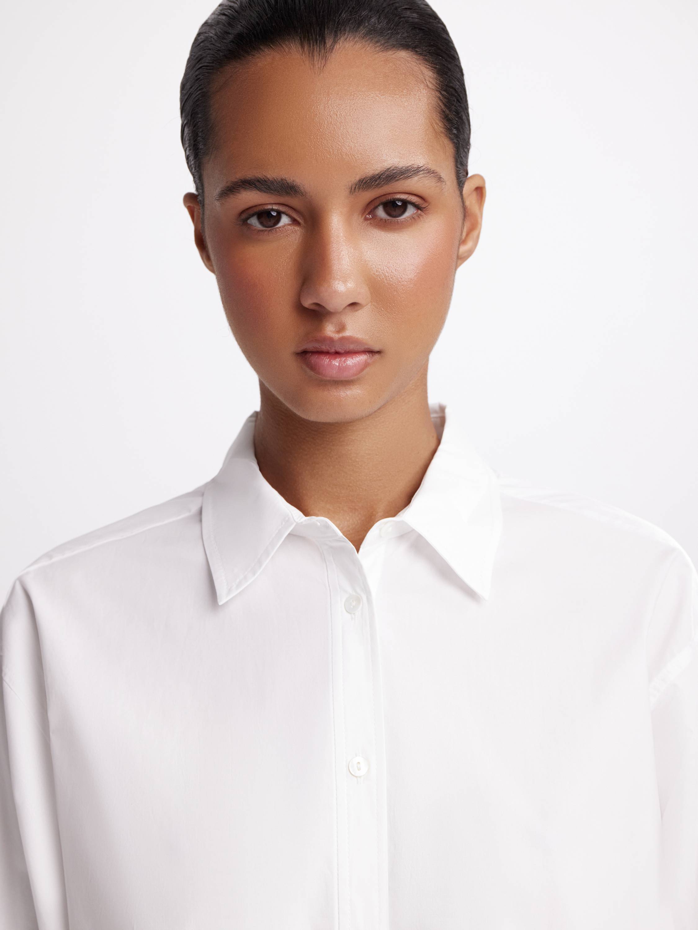 Рубашка базовая из 100% хлопка Рубашка базовая из 100% хлопка