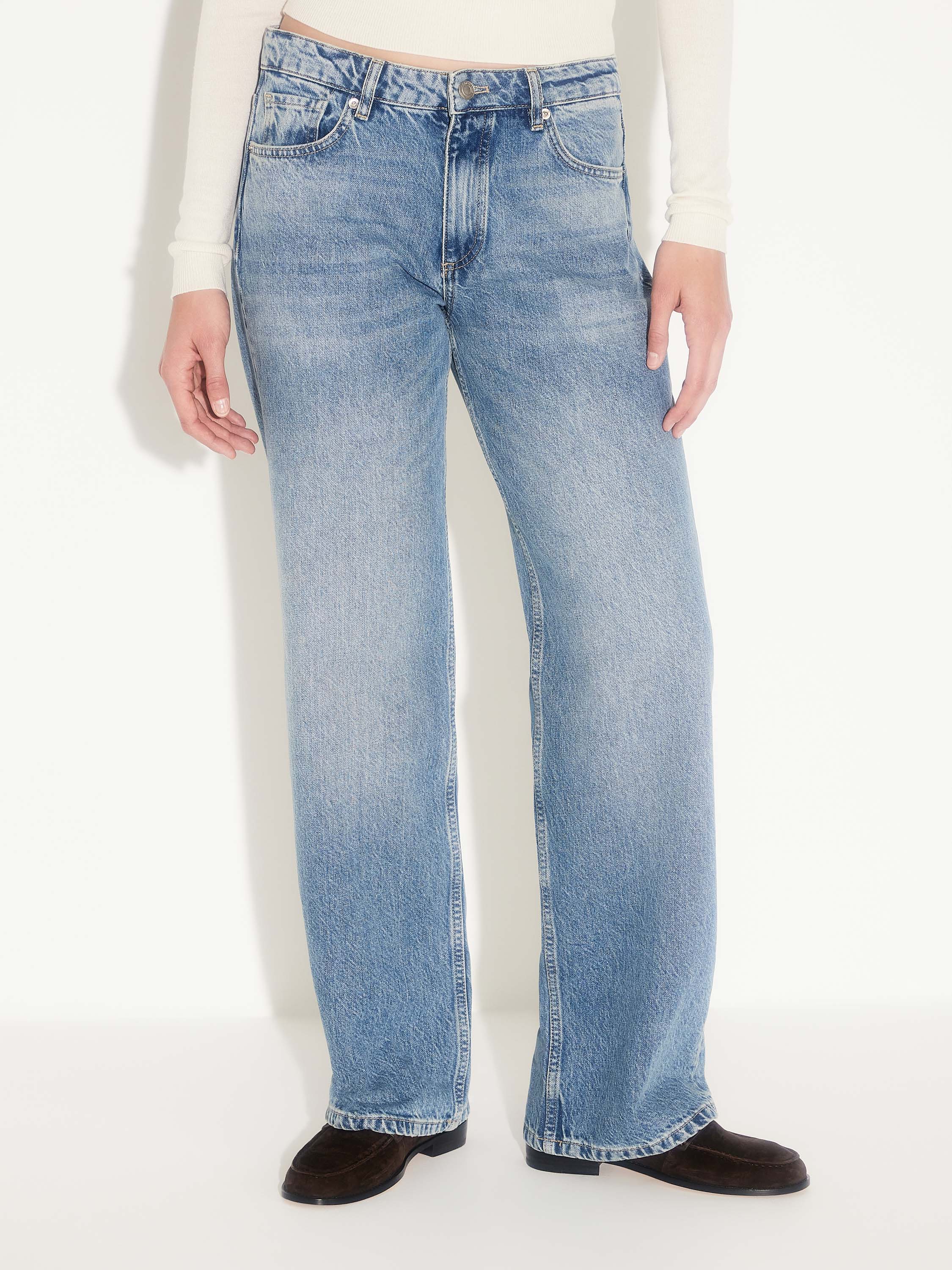 Джинсы прямые Джинсы прямые