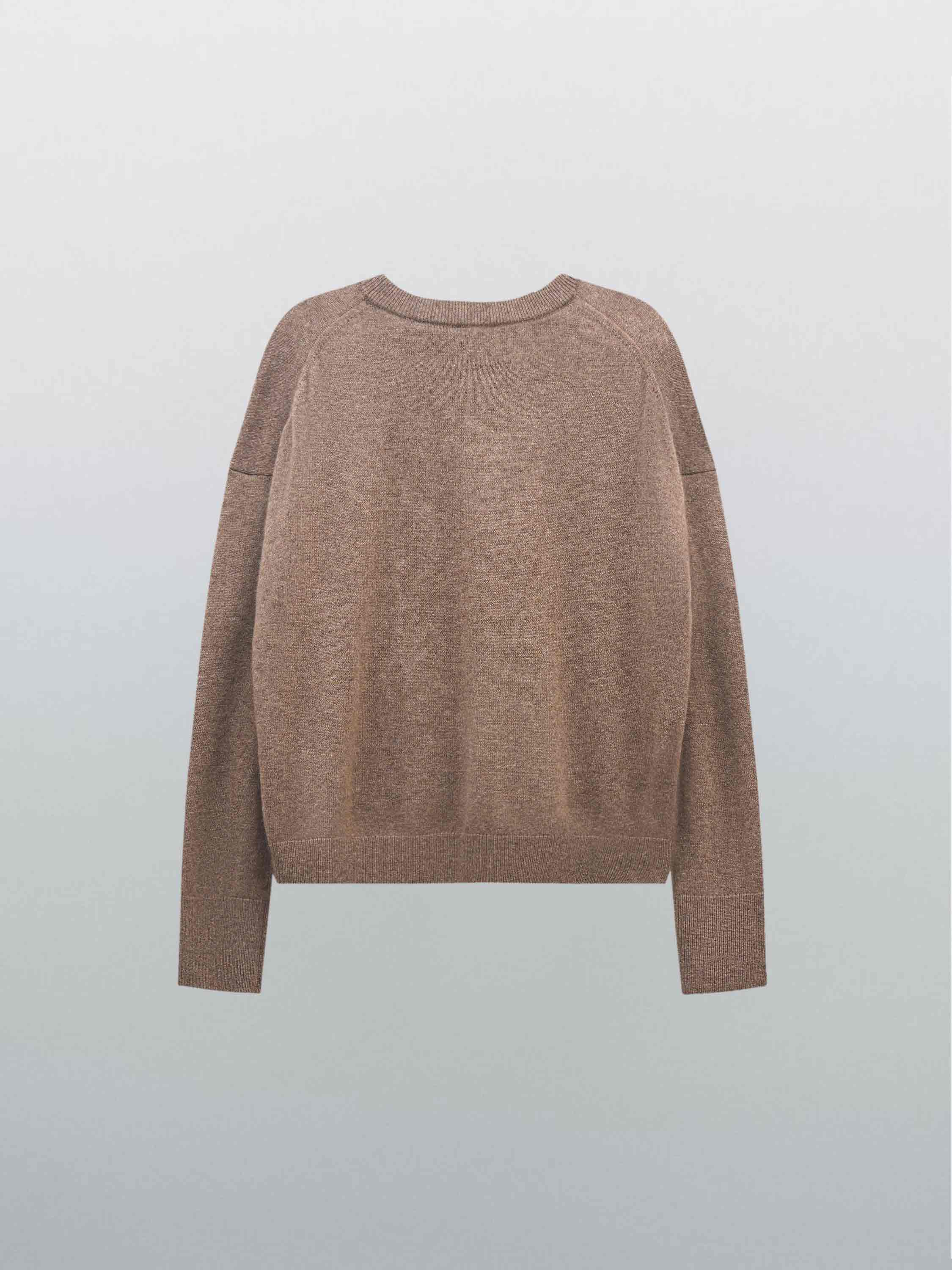 Джемпер трикотажный из кашемира Джемпер трикотажный из кашемира