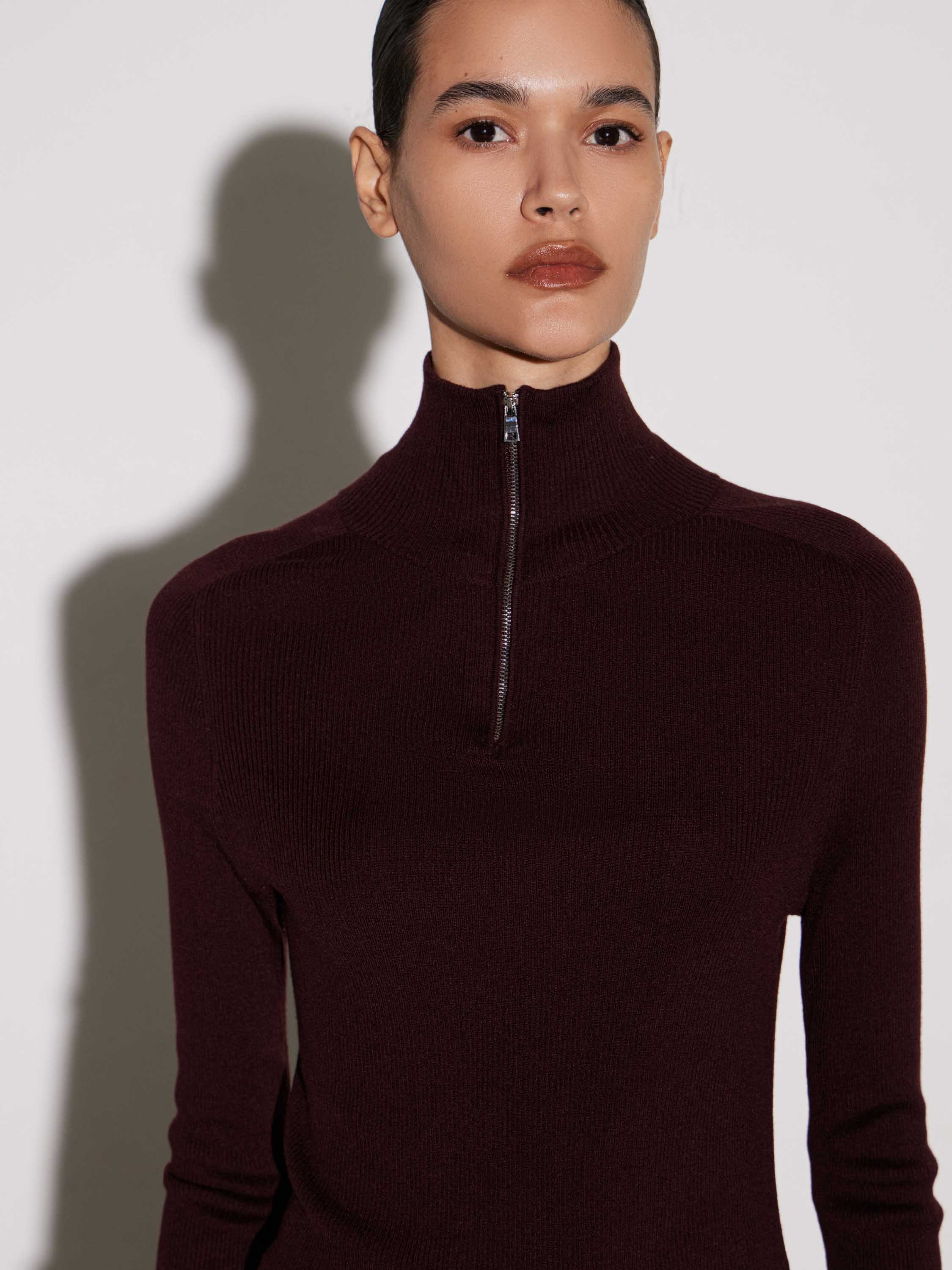 Джемпер с горлом на молнии Джемпер с горлом на молнии