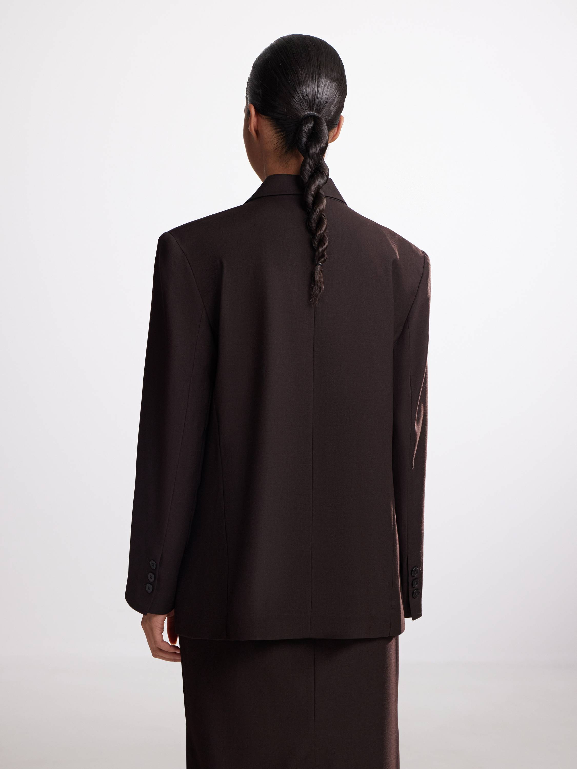 Жакет однобортный из костюмной ткани Жакет однобортный из костюмной ткани